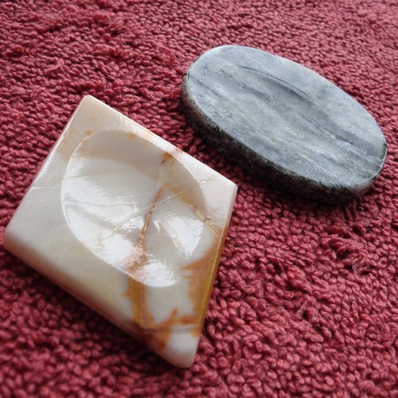 Set of Two Mexican Worry Stones - Picture 3 of 4